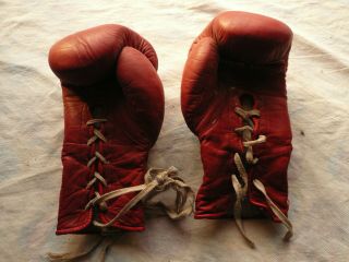 VINTAGE RED TUF - WEAR BOXING GLOVES MARKED 12 ON INSIDE RARE ADULT ROCKY 3