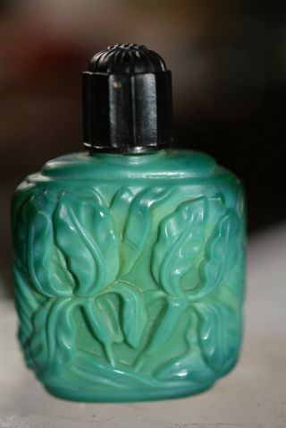 Vintage Green Glass Embossed Iris Flower On Snuff Bottle Rare