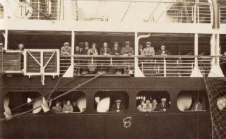 Ocean Liner Passengers in Australia - Vintage 1920s/30s Photo - RPPC - RARE 2