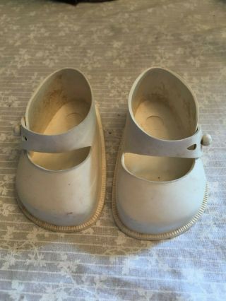Fairyland White Doll Shoes.  3 On Bottom.  Plastic.  Vintage.  2.  75 X 1.  5 Inches.
