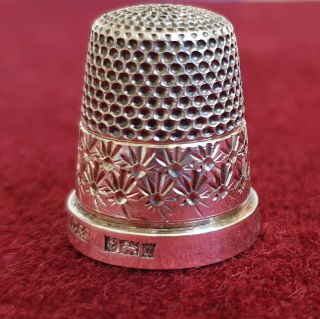 Sterling Silver Decorated Thimble.  Birmingham.  Henry Griffith & Sons Ltd Size 17