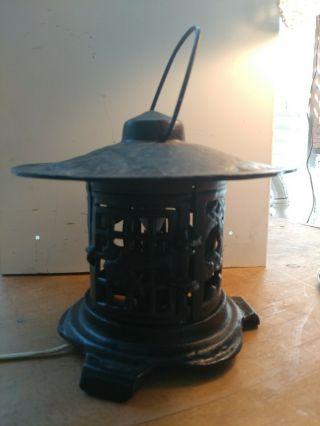 Rare And Wonderful Vintage Japanese Cast Iron Pagoda Garden Lantern Light Lamp