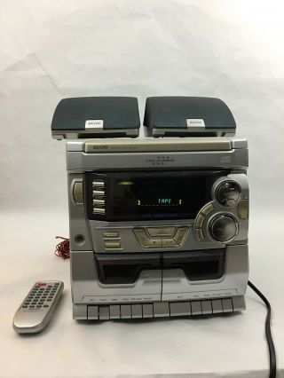 【rare】90s Sanyo Awm - 2700u Am/fm Radio/cd Player/cassette Recorder W Remote