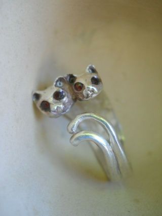 Rare Vintage Sterling Silver Double Headed Cat Ring Garnet Eyes Size Adjustable