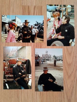 Clint Eastwood On Set Rare Vintage Candid Photos Hang 