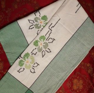 Vintage and Antique Linens 26 Pc.  Tablecloth Runners Napkins Barkcloth Pillow. 2