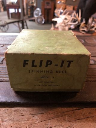 Vintage Flip It Spinning Reel Fishing Reel Model 11 Box Only