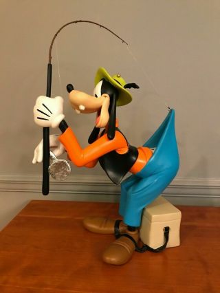 Extremely Rare Walt Disney Goofy Fishing Big Figurine Statue