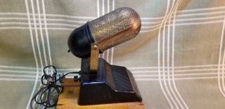 Rare Vintage Figural Microphone Radio Station Radio.  Windsor FM94.  One Station. 3