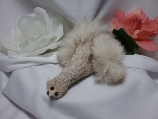 Vintage Rare Mink Fur Ferret Weasel Badger Fox Figural Animal Brooch Pin Box