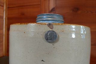 ANTIQUE MACOMB POTTERY CO.  1 GAL.  STONEWARE CANNING JAR & ZINC SCREW ON CAP/LID 2