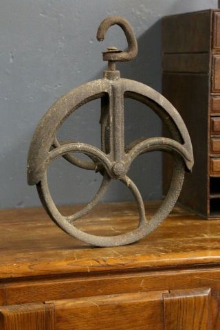 Vtg Antique Cast Iron Pulley Wheel 11 " Nautical Ship Boat Pulley Repurpose Light