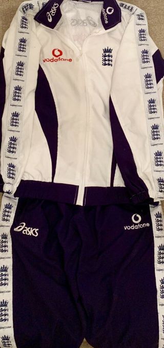 Ultra Rare Darren Maddy Match Worn Player Issued England Test Cricket Tracksuit