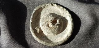 Very Rare Unusual Design Roman Lead Gaming Piece Found In Britain L80m