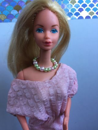Vintage Kissing Barbie Doll 1978 2