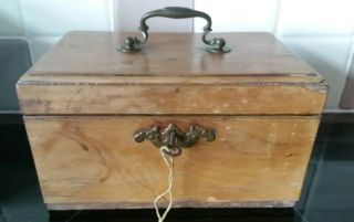 Antique / Vintage Wooden Trinket,  Jewellery Box,  Desk Tidy With Lock And Key