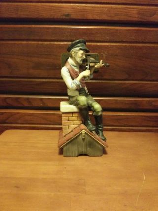 Fiddler On The Roof Music Box.  Rare Fiddler Character.  1970 