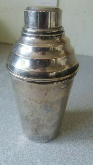 LOVELY VINTAGE SILVER PLATED COCKTAIL SHAKER - 7 1/2 INCHES TALL 2