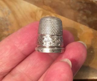 Hg&s Henry Griffith & Sons Sterling Silver ‘the Spa’ Thimble