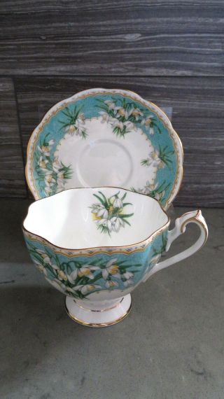 Vintage Queen Anne Cup & Saucer Marilyn Fine Bone China England Snowdrop Flowers
