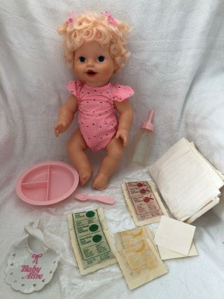 Vintage 1982 Kenner Baby Alive Doll With Diapers Food Bottle Dish Spoon Bib Euc