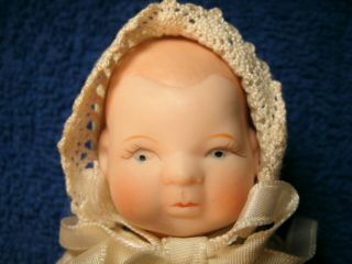 6 " Vintage 1976 Porcelain Baby Doll Victoria Impex Bonnet And Dress 175b