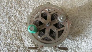 Vintage Unbranded Fly Fishing Reel - 2 3/4 " Round (c 86)