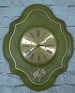 Vintage Mid Century Modern Westclox Wall Clock Avocado Green 60 