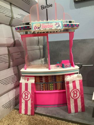 Vintage Barbie Movie Theatre Playset 1995 Mattel 3