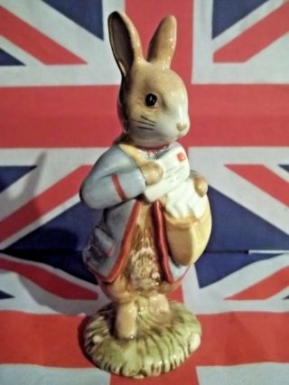 Beatrix Potter Figurine Peter Rabbit Post Bag Bp6b Michael Doulton Signed Rare