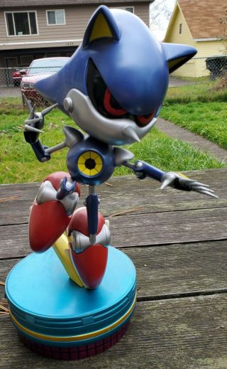 Sonic The Hedgehog Rare First 4 Figures Metal Sonic Statue Sega Collectible