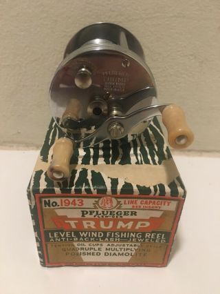 Pflueger Vintage Fishing Reel No 1943 Trump Level Wind Reel
