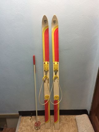 Vintage Juvinile Snow Skis 1960 S.  Rollin Wilson Co.