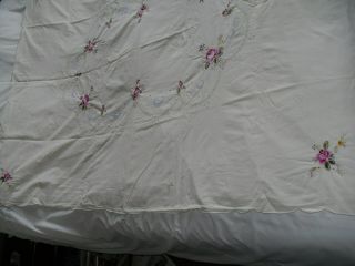 ANTIQUE/VINTAGE COTTON/LINEN HAND EMBROIDERED TABLECLOTH 63.  5 X 50 inch 3