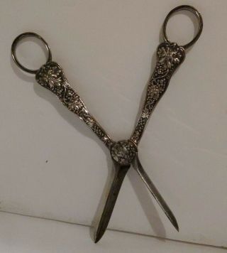 Vintage Silver Plated Italian Highly Detailed Grape Scissors 2