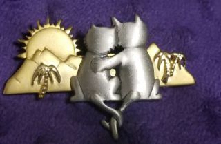 Rare 1980s Jj Pewter & Goldtone Pair 2 Cats Hugging Watching Sunset Brooch/ Pin