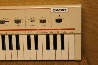Casio Casiotone MT - 40 80s Vintage Portable Keyboard Synthesizer Rare 2