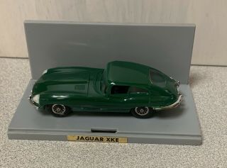 Vintage Aurora T - Jet Jaguar Xke Slot Car Thunderjet Rare Includes Case