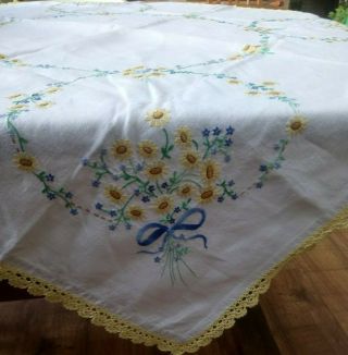 Vintage Hand Embroidered Irish Linen Table Cloth Daisy Posies Yellow Lace Border