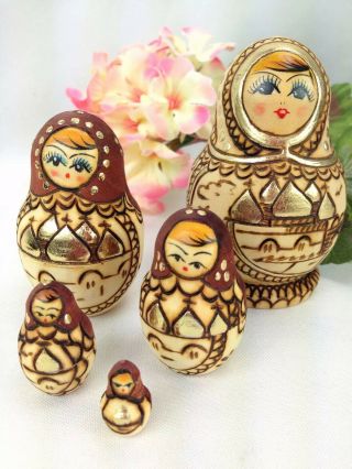 Vintage Russian Matryoshka Nesting Dolls Set Of 5 Natural Burned Wood Gold Trim