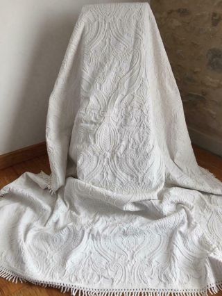Vintage Heavy White Cotton Throw Blanket Bed Cover Embossed Fabric & Fringe No 2