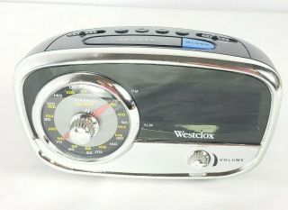 Retro Westclox 80193 Classic Am/fm Alarm Clock Radio With 3.  5mm Jack