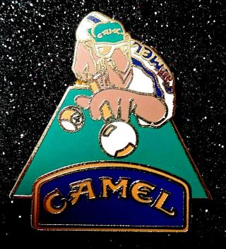 Rare Vintage Joe Camel Shooting Pool Pin Badge ^^^^