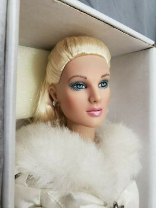 Tonner The Snow Queen rare doll 16 