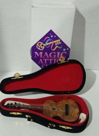Vintage Magic Attic Club Guitar And Case Hard To Find