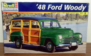 Revell/monogram 1948 Ford Woody Wagon Kit