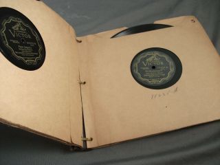 Antique Victor Talking Machine Records - 12 In Holders W/ Cover Missing - Ms