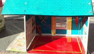 Vintage Marx Tin Litho Dollhouse Rumpus/rec Room Garage With Breezeway On Base