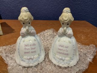 Rare Precious Moments Kitchen Blessin Ladies Salt And Pepper Shaker Shakers