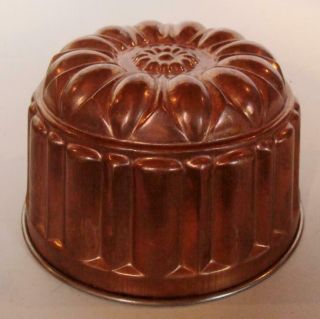 7 " Antique Copper Jelly Cake Food Mold Tin Lined Kitchen Wall Flower Center